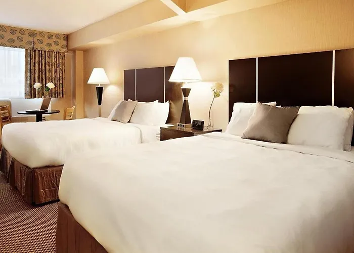 Comfort Suites Downtown Montreal
